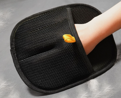 Pet Fur Remover Grooming Glove – Deshedding Mitt for Dogs & Cats